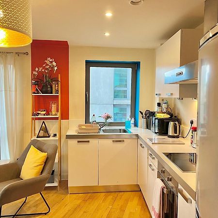 Skyview Apartment By Noknokstay - City Centre With Parking - Group, Family, Business Шеффілд Екстер'єр фото