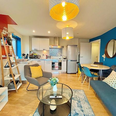 Skyview Apartment By Noknokstay - City Centre With Parking - Group, Family, Business Шеффілд Екстер'єр фото