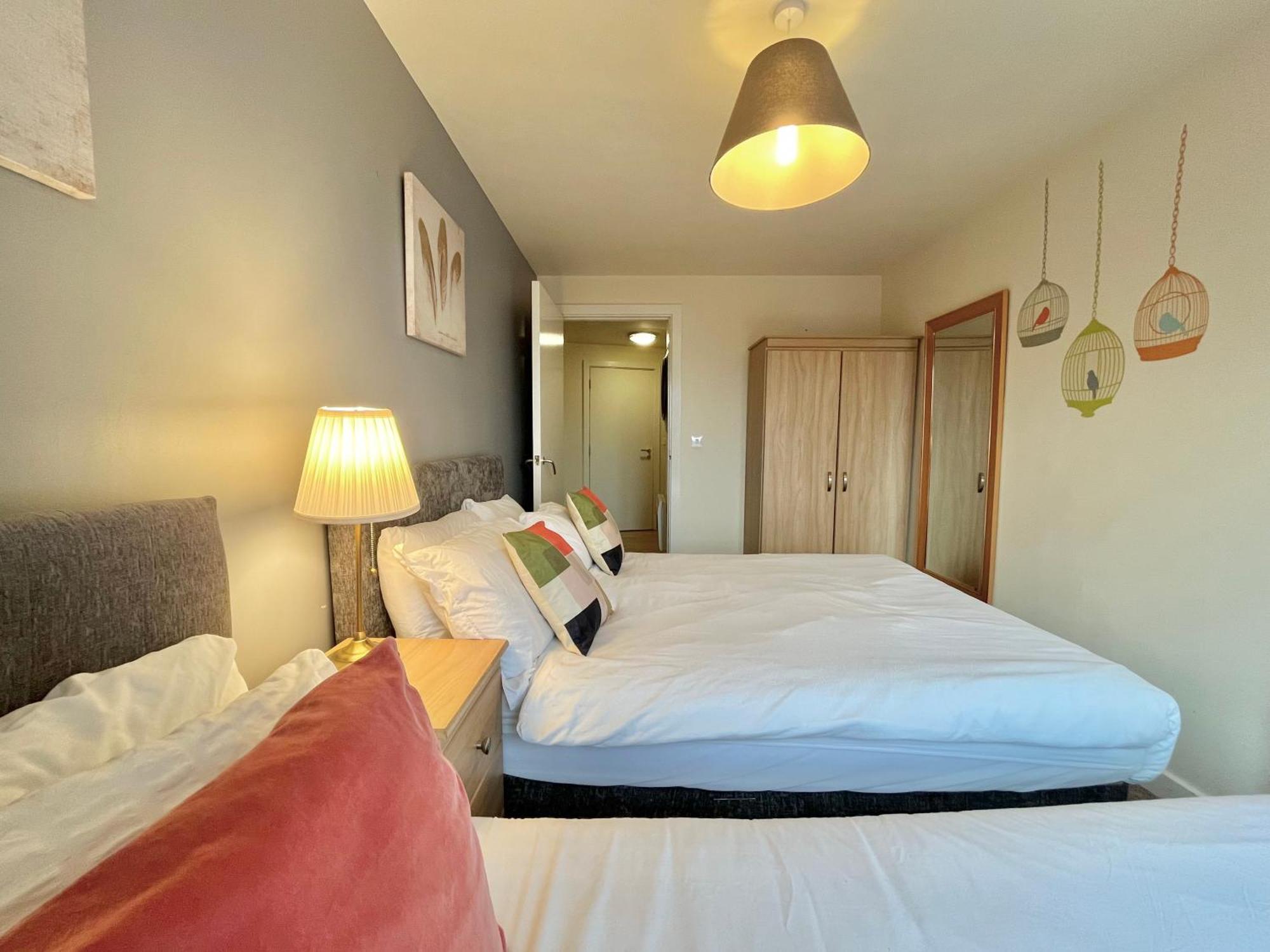 Skyview Apartment By Noknokstay - City Centre With Parking - Group, Family, Business Шеффілд Екстер'єр фото