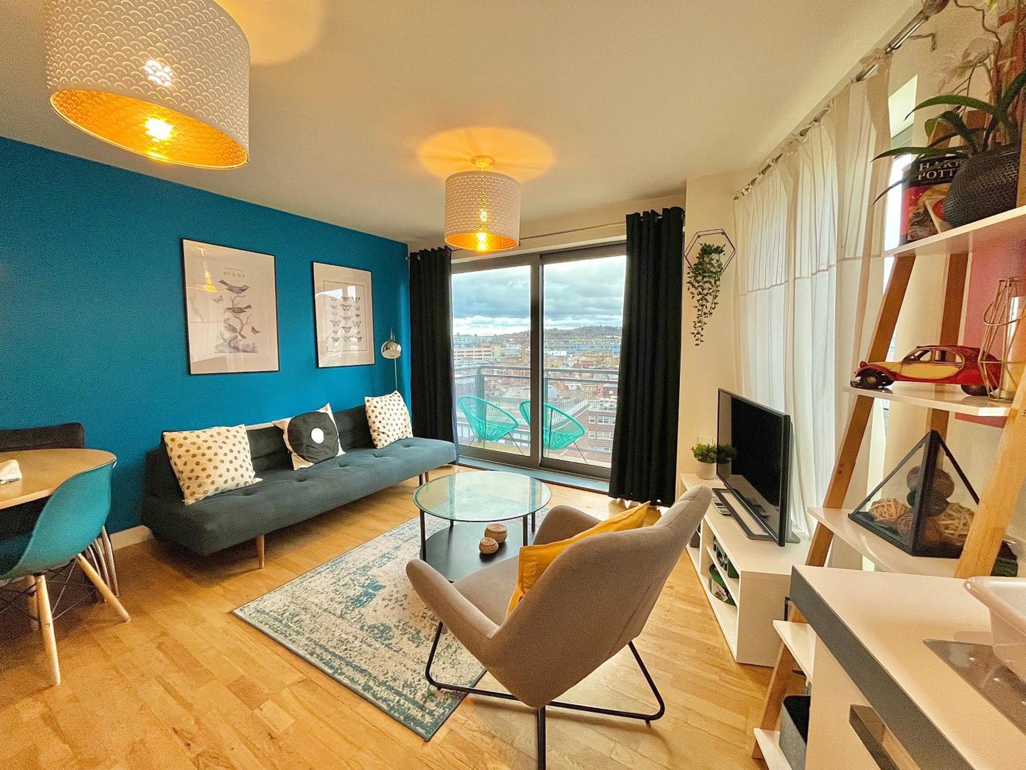 Skyview Apartment By Noknokstay - City Centre With Parking - Group, Family, Business Шеффілд Екстер'єр фото